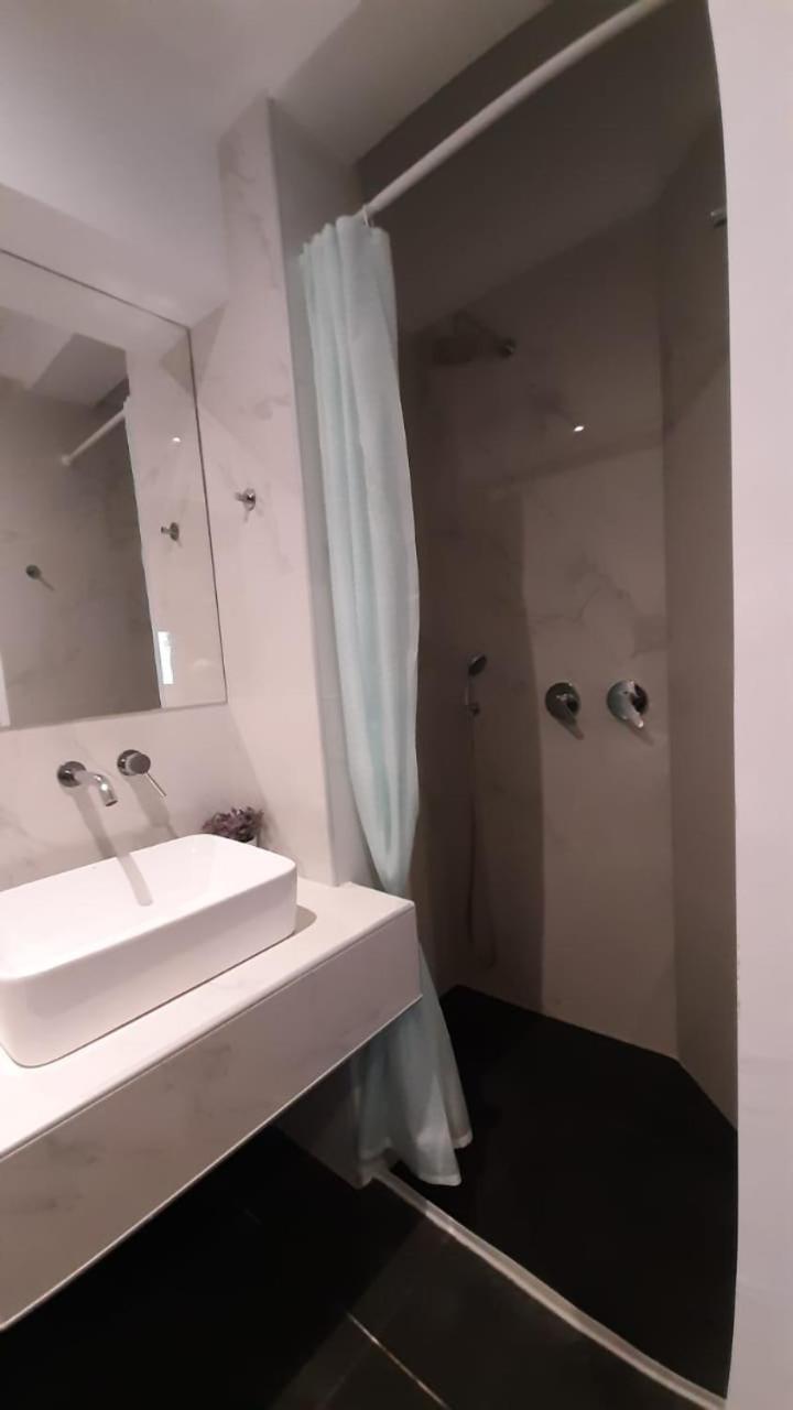 Dorian Apartment