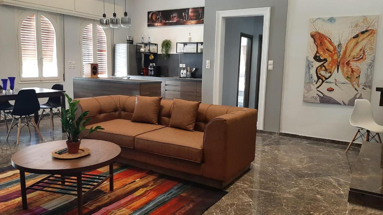 Dorian Apartment